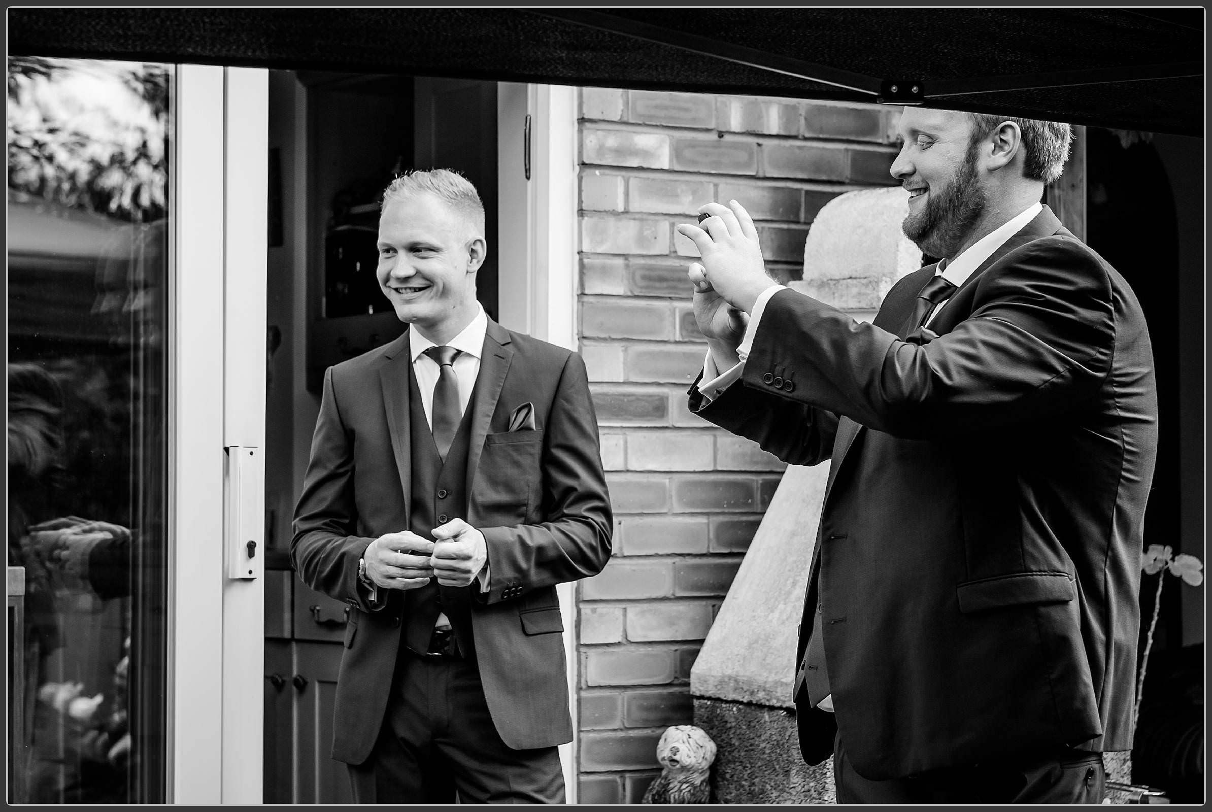 Documentary photos of the wedding day