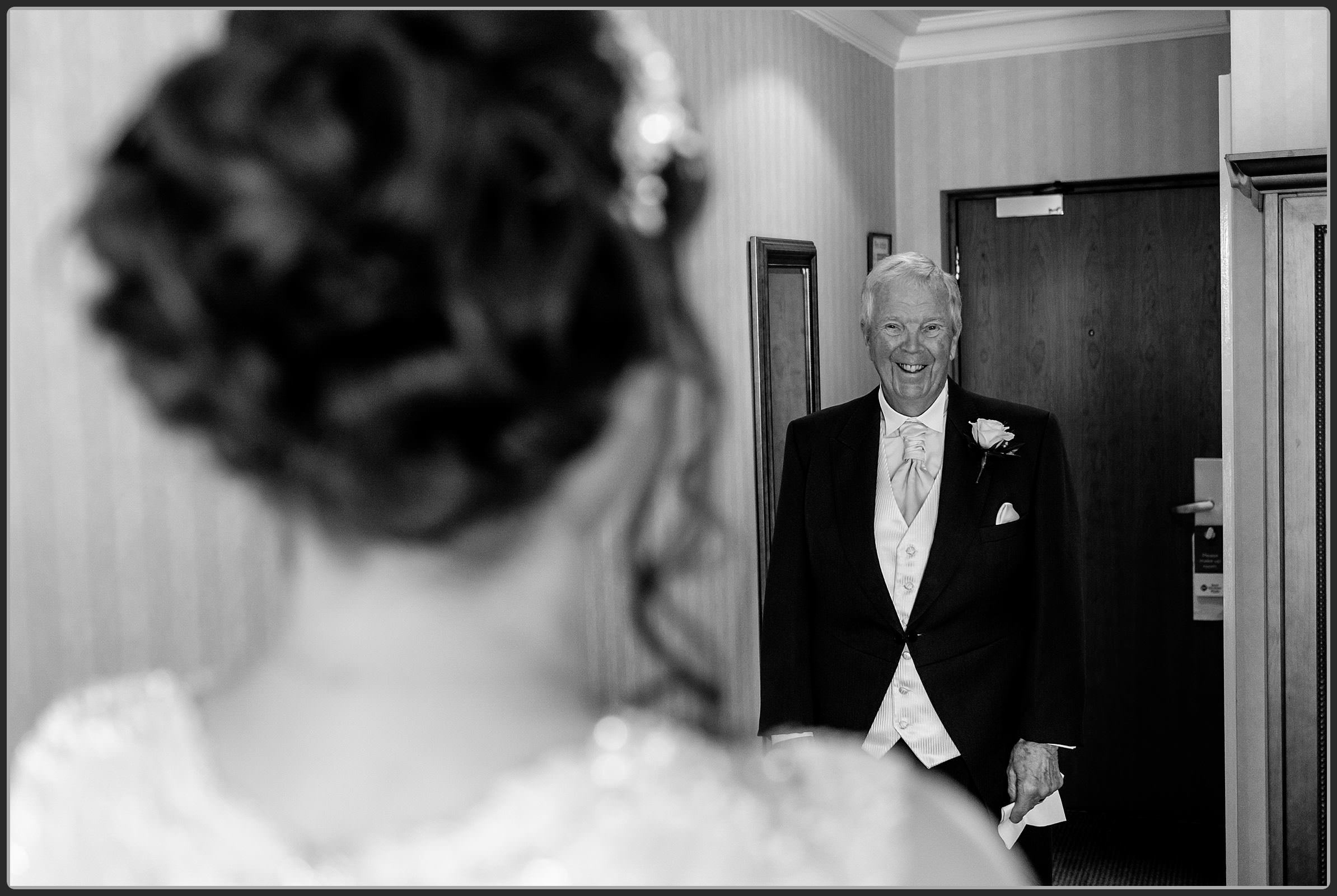 Documentary wedding photos